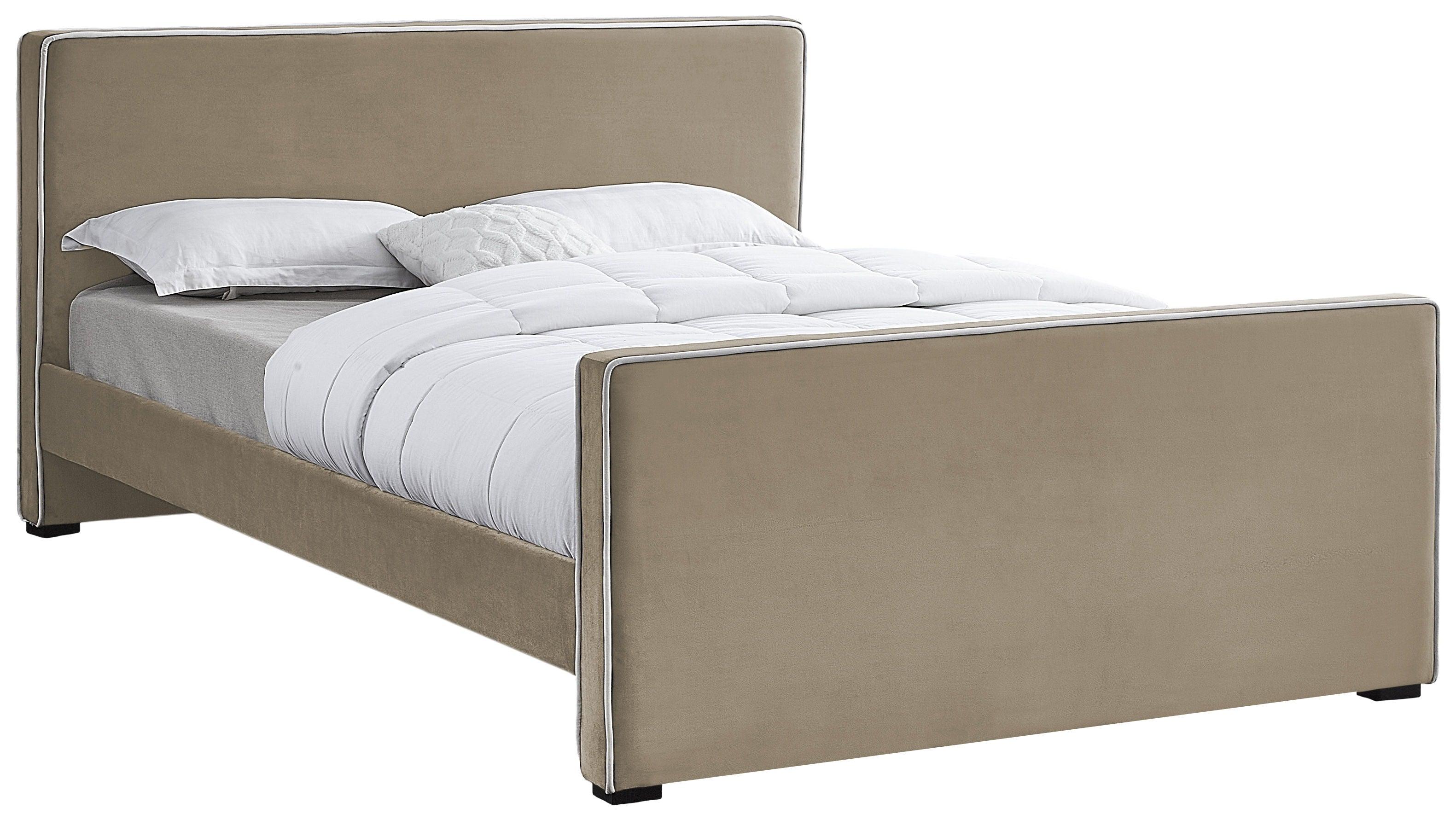 Meridian Furniture - Dillard - Bed - 5th Avenue Furniture