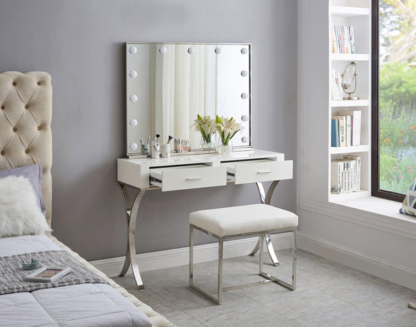 Meridian Furniture - Monroe - Vanity Desk - 5th Avenue Furniture